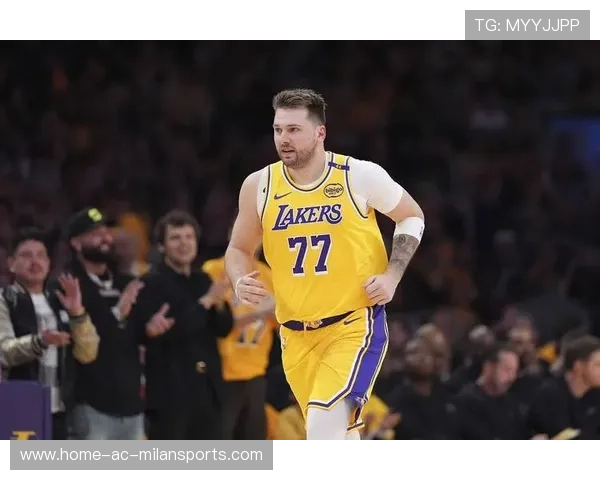 东契奇持续大场面稳定性：领袖风范铸就传奇新篇章