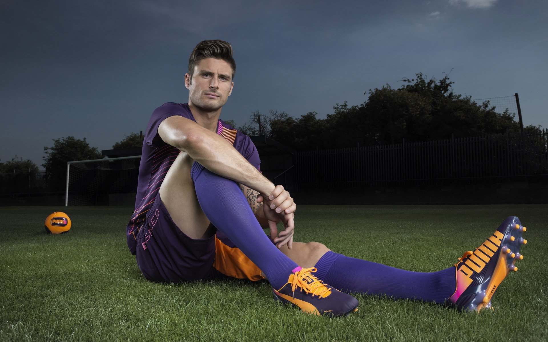 AC米兰队-火箭该追莫兰特补后场？美媒建议7换1方案：打造超豪华阵容冲冠，火箭莫雷最新动态